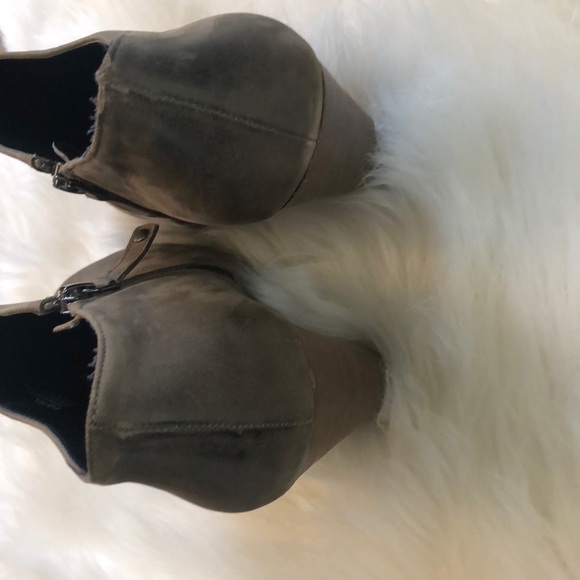 TROUVE Heels in tan Size 8.5 - Picture 6 of 7